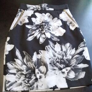 H&M Floral Pencil Skirt Size 2